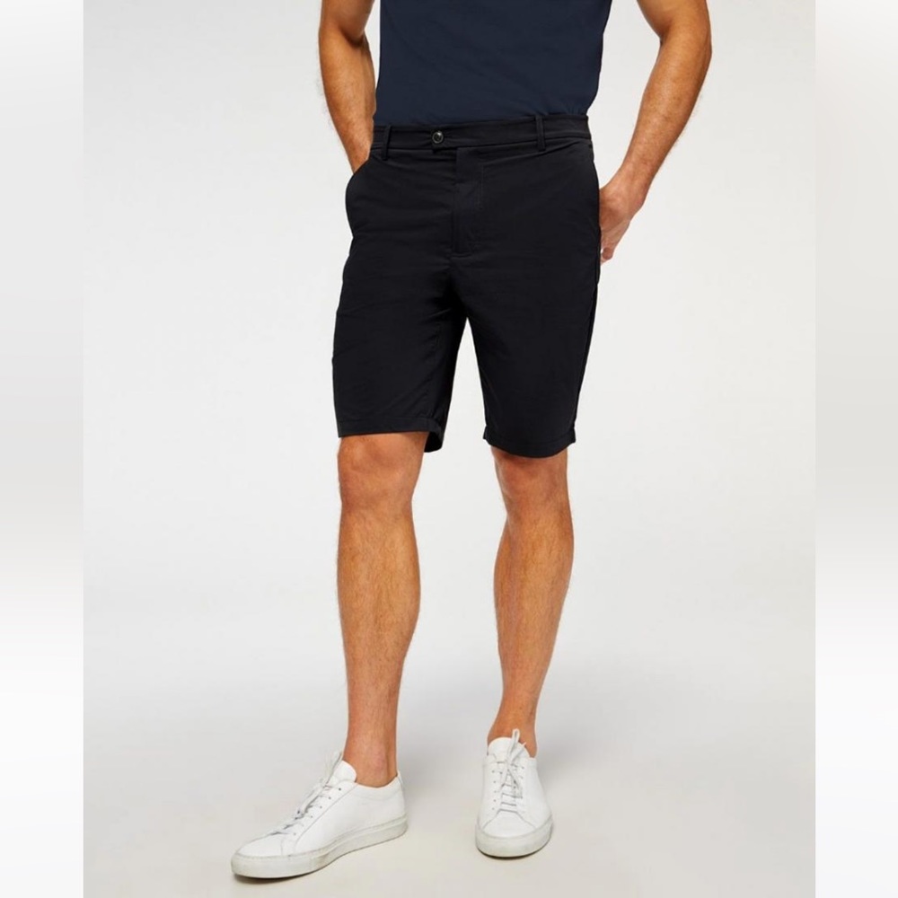 NWT 7 for all mankind Mens size 28 shorts $158